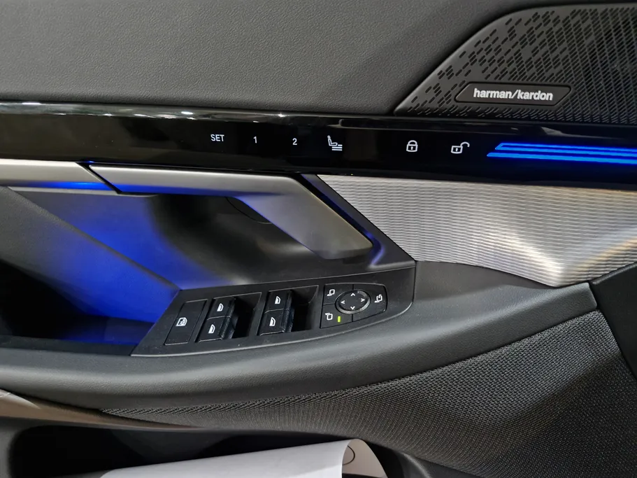 بي ام دبليو الفئة الخامسة 520i 2024 