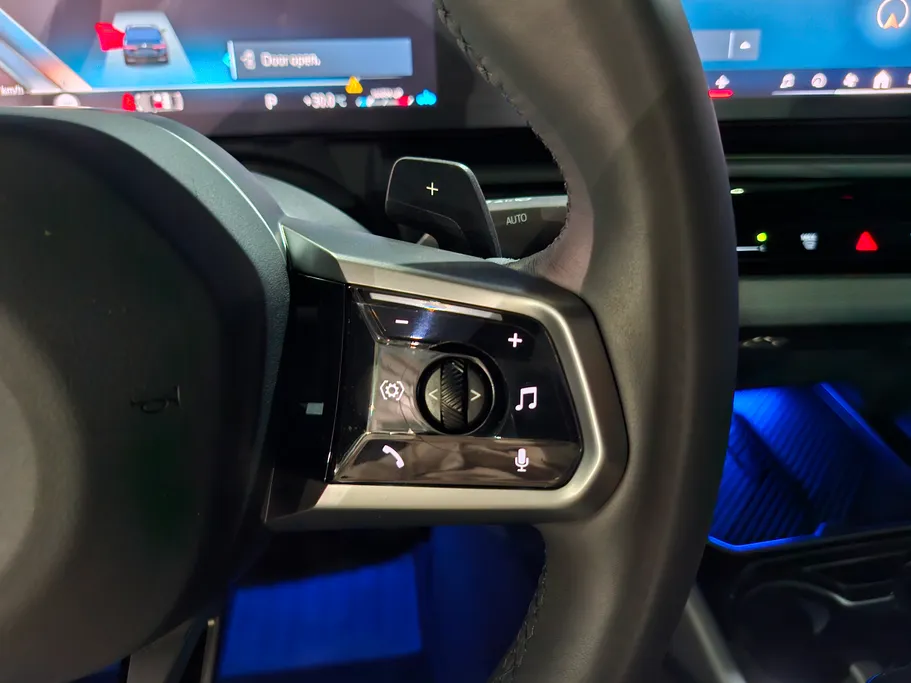 بي ام دبليو الفئة الخامسة 520i 2024 