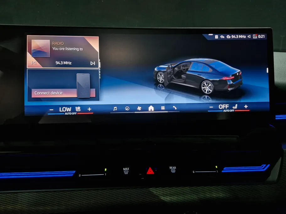 بي ام دبليو الفئة الخامسة 520i 2024 