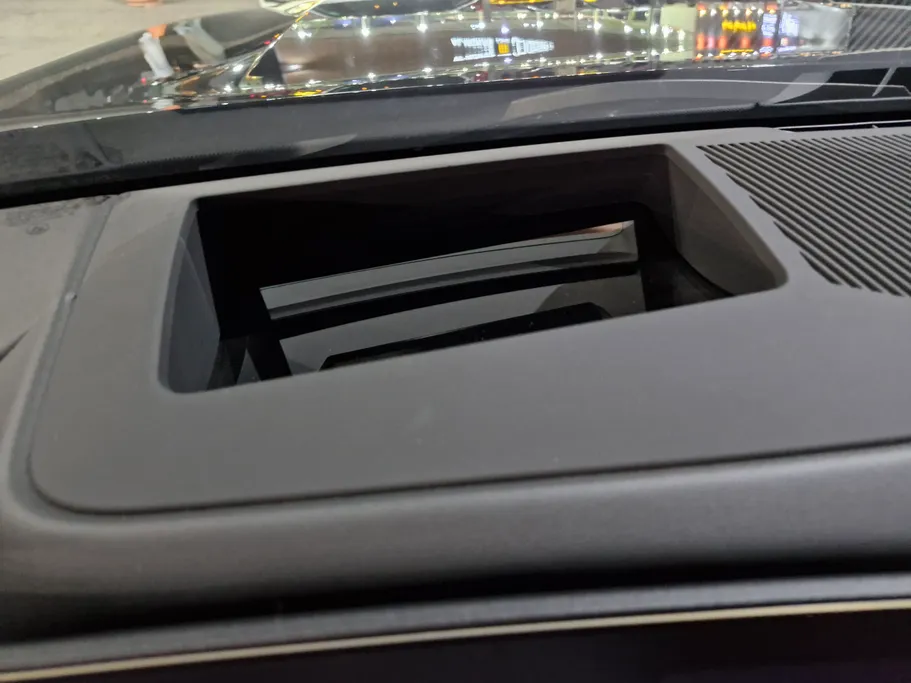 بي ام دبليو الفئة الخامسة 520i 2024 