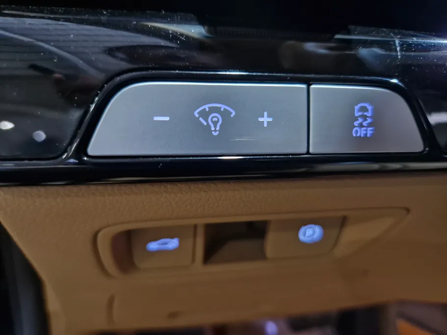 جينيسيس G80 PRESTIGE 2025 