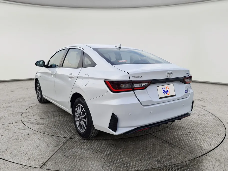 2023 Toyota Yaris  Y 