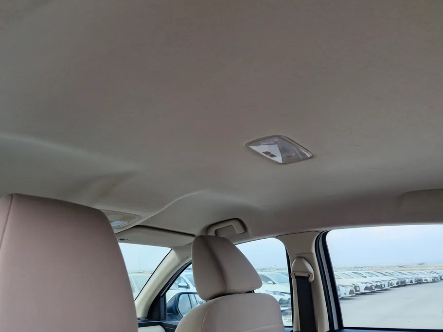 2023 Toyota Yaris  Y 