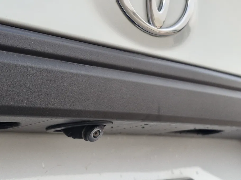 2023 Toyota Yaris  Y 