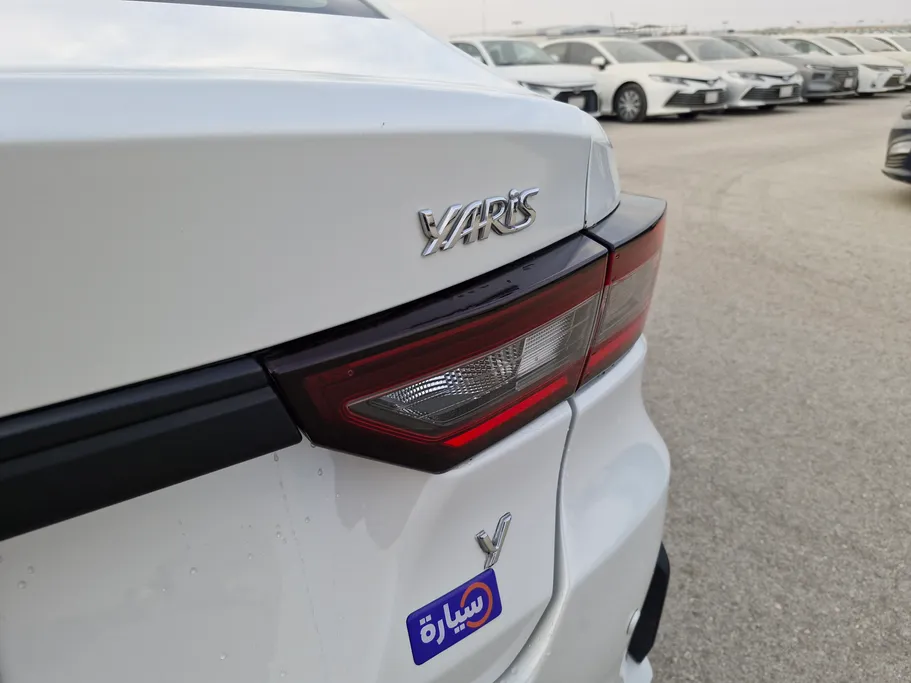 2023 Toyota Yaris  Y 