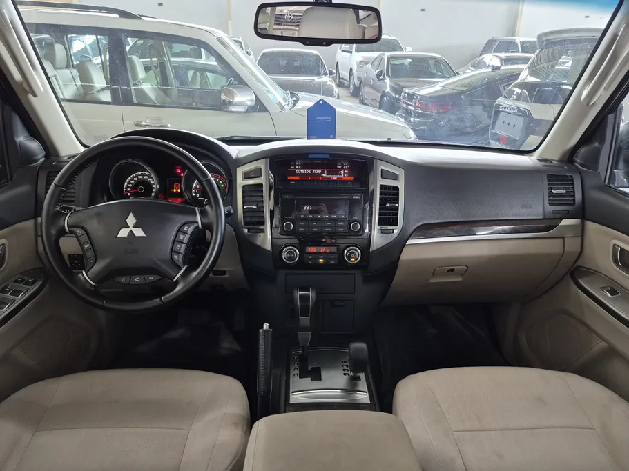 2022 Mitsubishi Pajero GLS 4Doors 