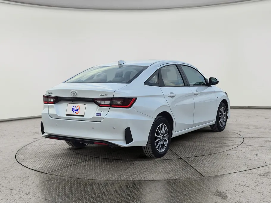 2024 Toyota Yaris  Y 