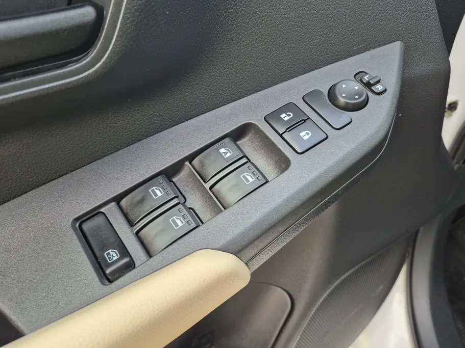 2024 Toyota Yaris  Y 