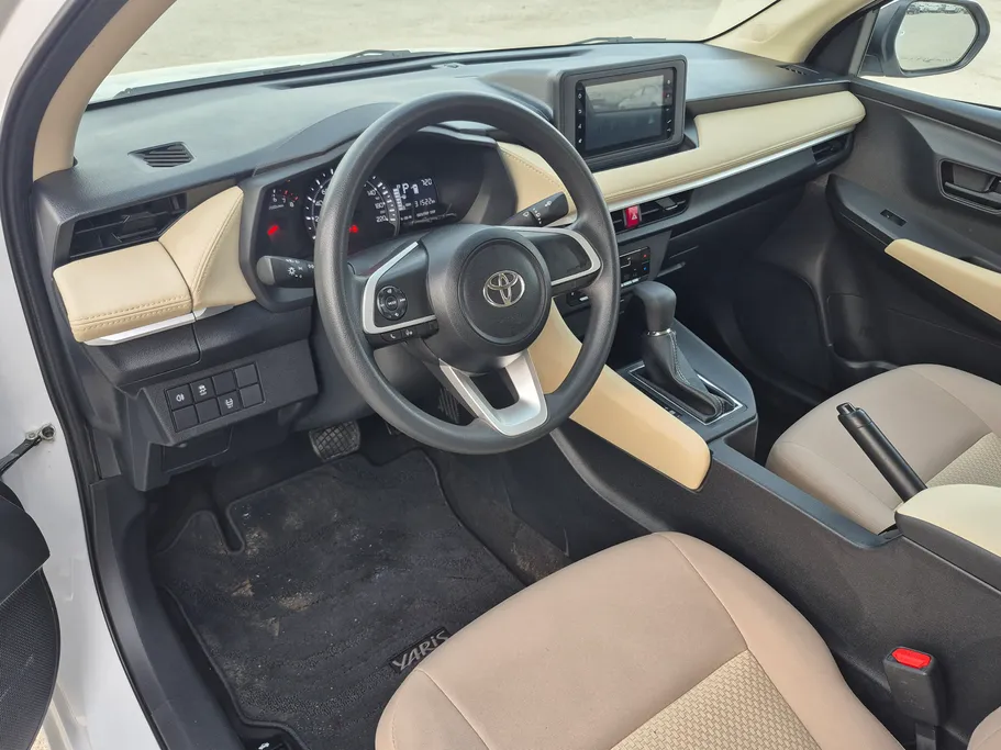 2024 Toyota Yaris  Y 