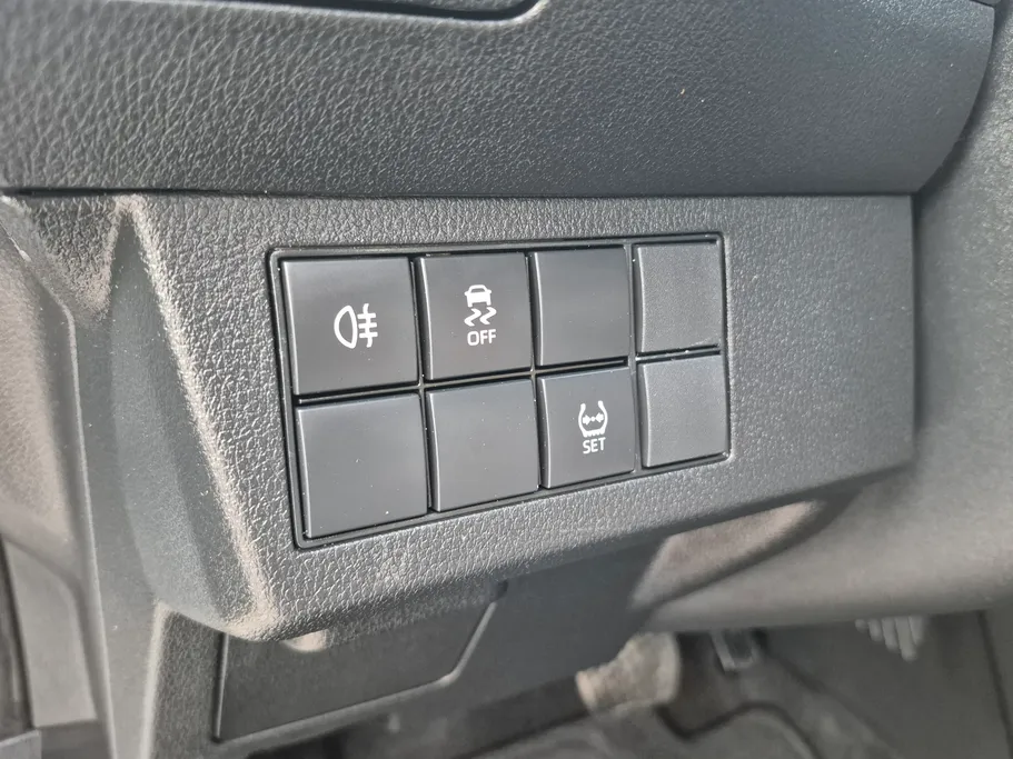 2024 Toyota Yaris  Y 