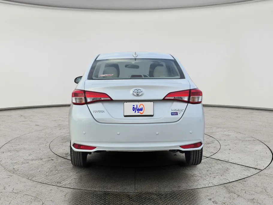 2022 Toyota Yaris  Y 