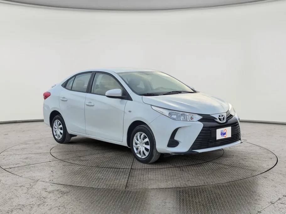 2022 Toyota Yaris  Y 