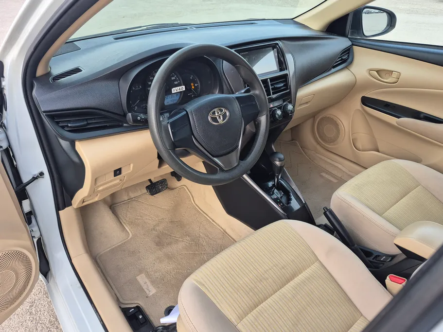 2022 Toyota Yaris  Y 