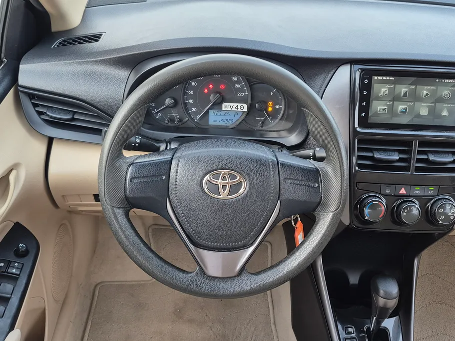 2022 Toyota Yaris  Y 