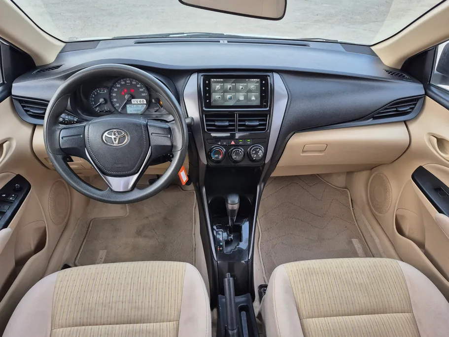 2022 Toyota Yaris  Y 