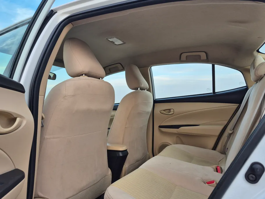 2022 Toyota Yaris  Y 