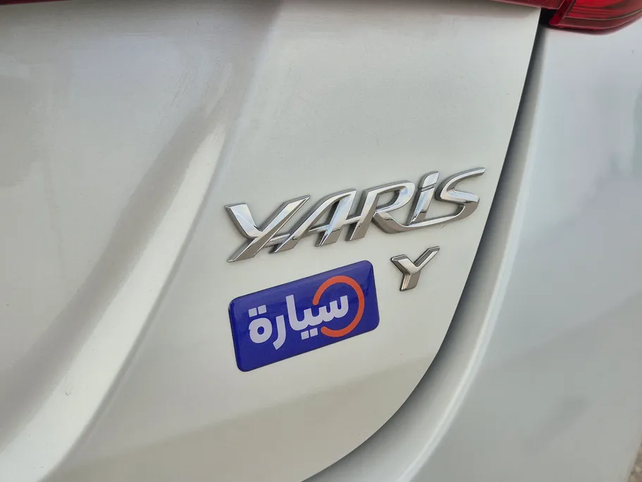2022 Toyota Yaris  Y 