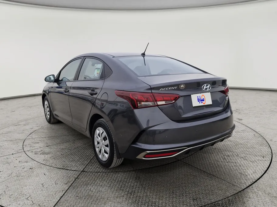 هيونداي اكسنت سمارت 2023 