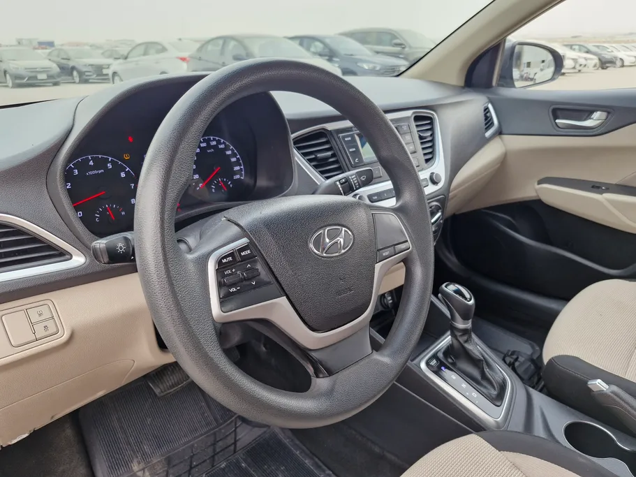 هيونداي اكسنت سمارت 2023 