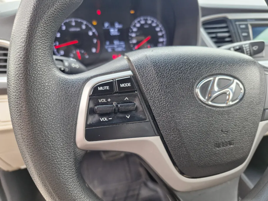 هيونداي اكسنت سمارت 2023 