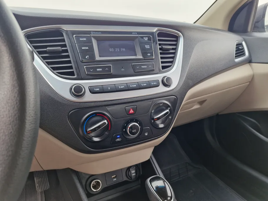 هيونداي اكسنت سمارت 2023 