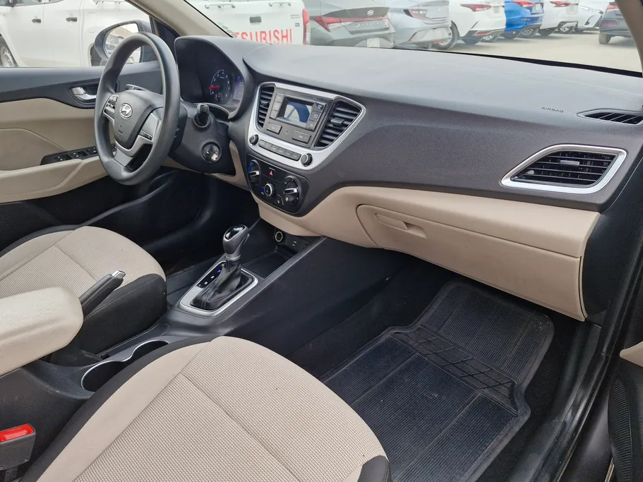 هيونداي اكسنت سمارت 2023 