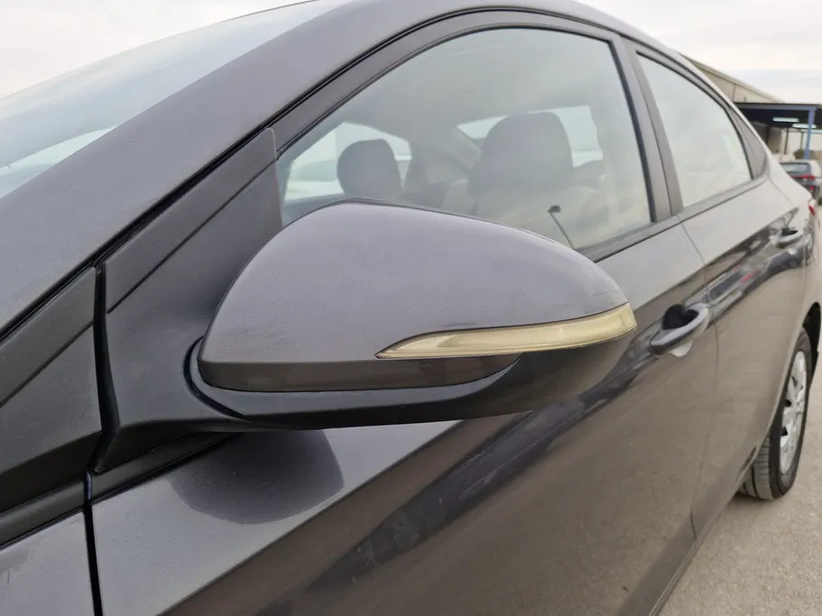 هيونداي اكسنت سمارت 2023 