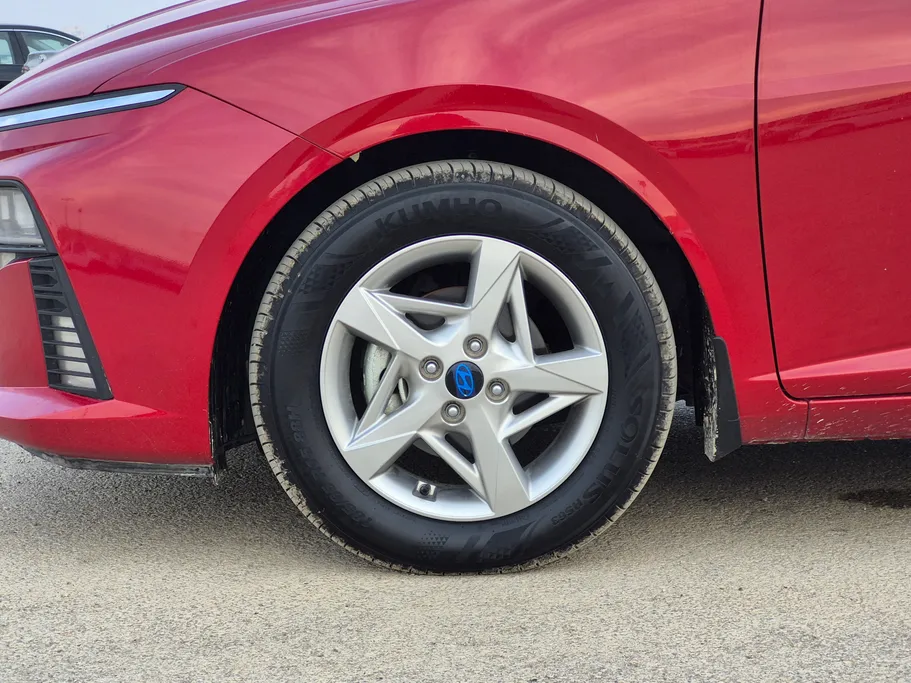 2024 Hyundai Accent Fleet 