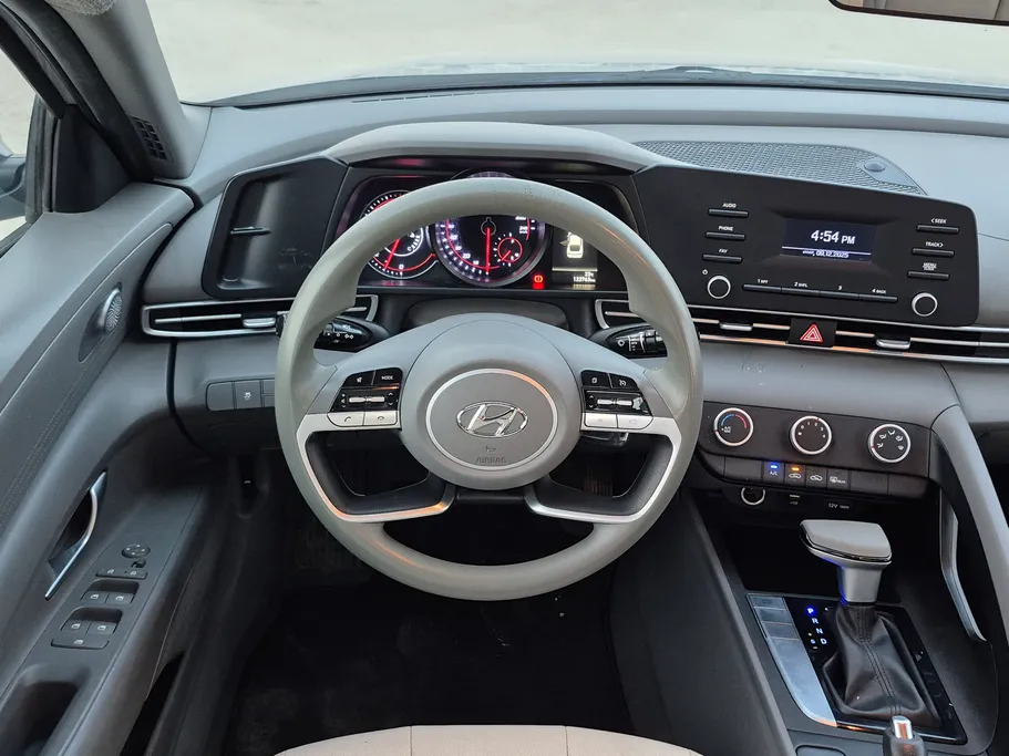 2023 Hyundai Elantra Fleet 