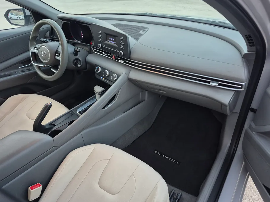 2023 Hyundai Elantra Fleet 