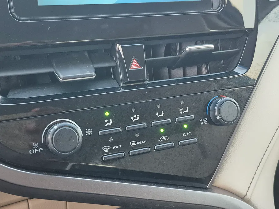 2024 Toyota Camry  LE 