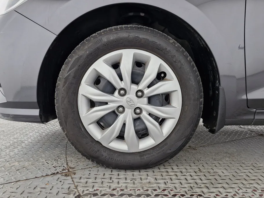 2023 Hyundai Accent Smart 