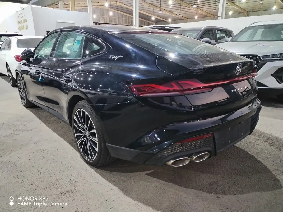 ام جي 7 Luxury 2025 