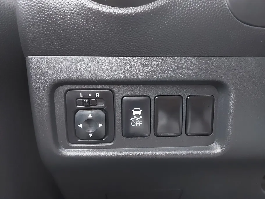 ميتسوبيشي اتراج L 2021 