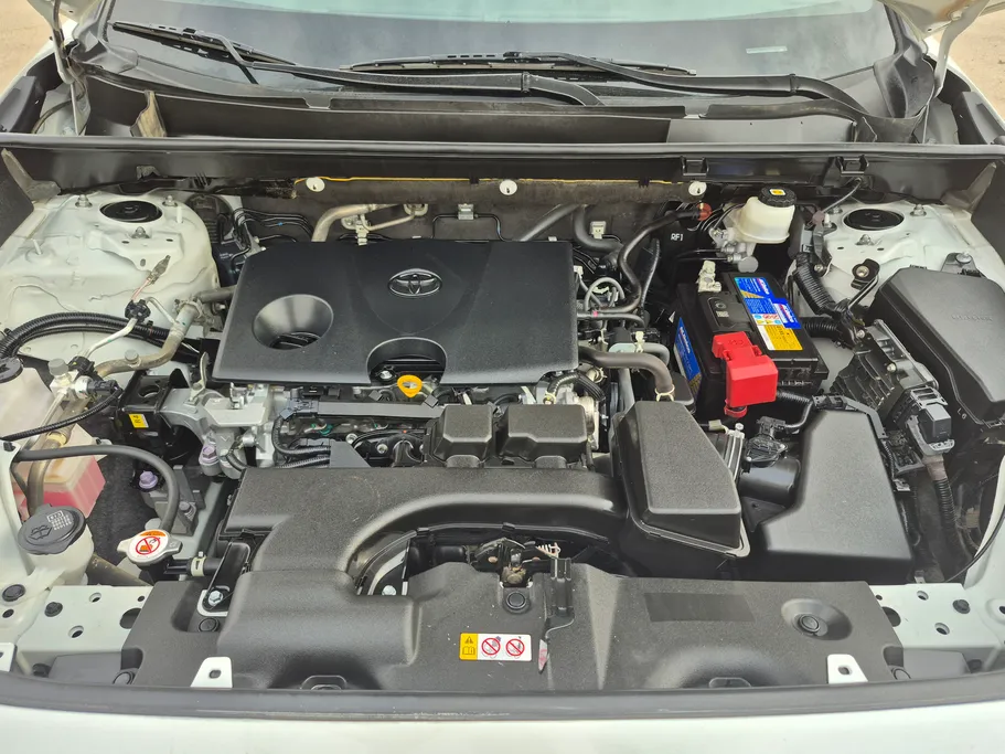 تويوتا راف فور LE 2024 