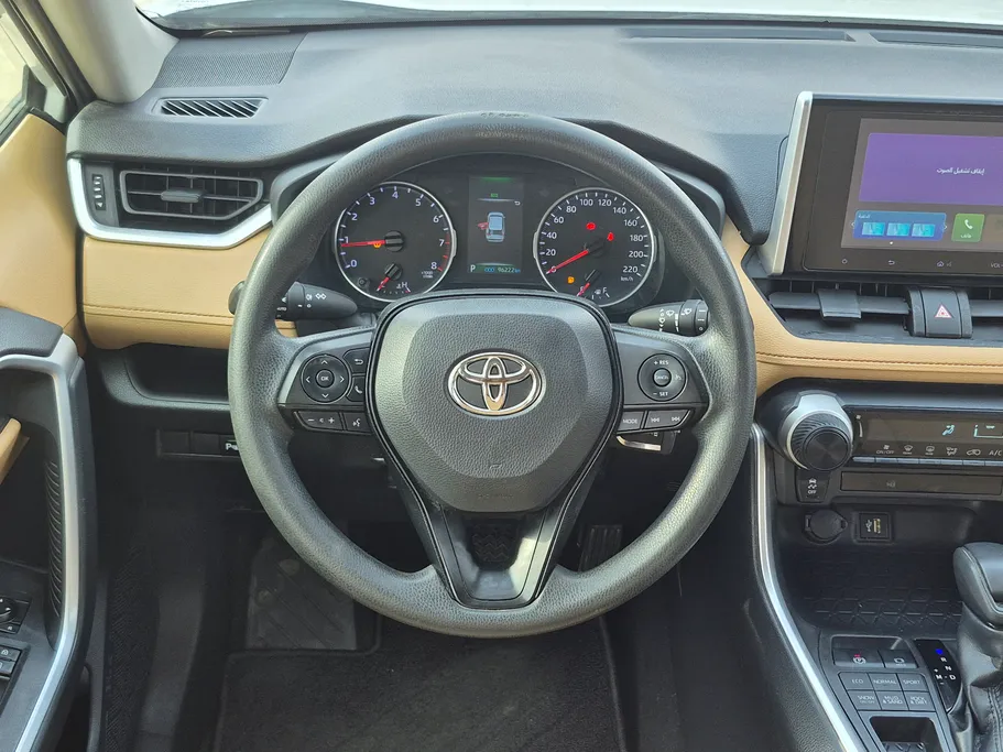 تويوتا راف فور LE 2024 