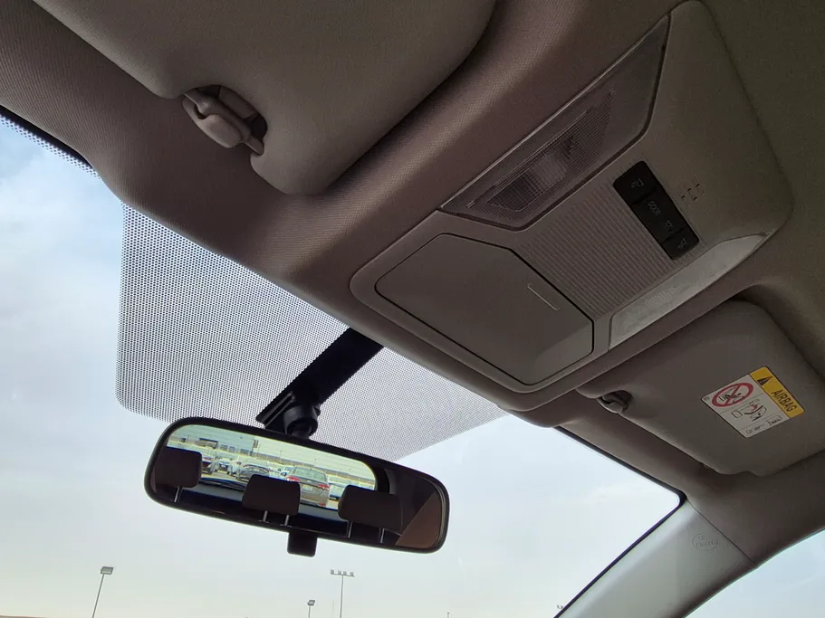 تويوتا راف فور LE 2024 