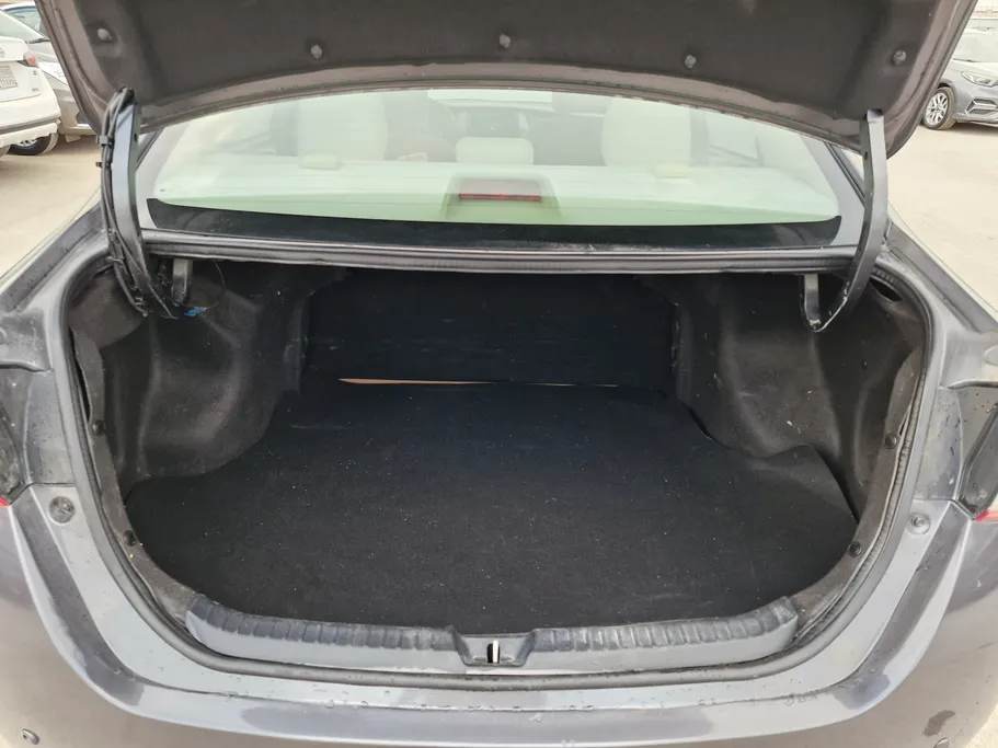 2021 Toyota Yaris  Y 