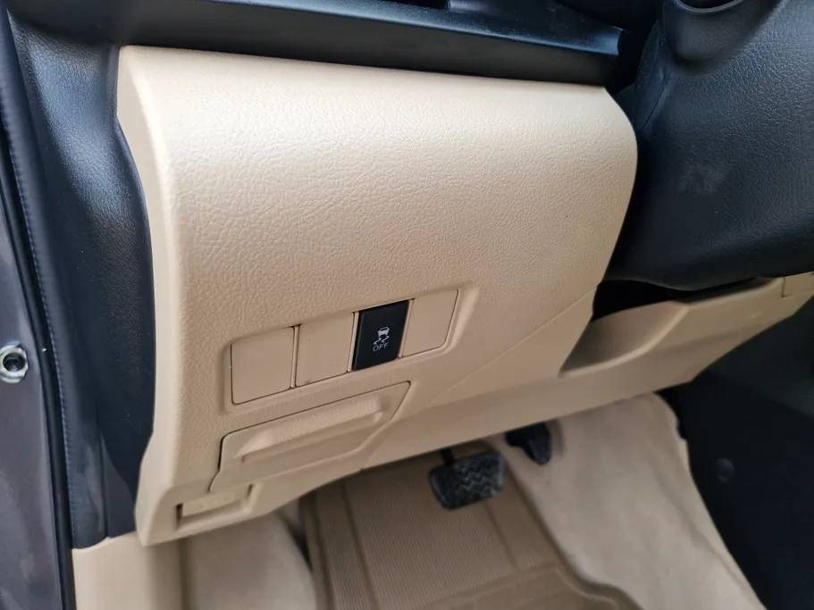 2021 Toyota Yaris  Y 