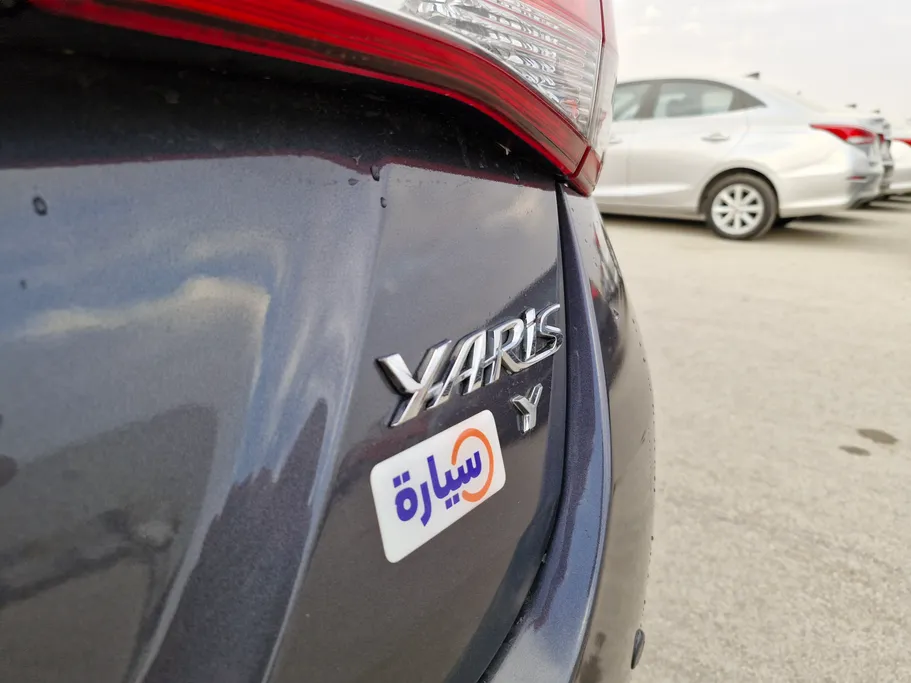 2021 Toyota Yaris  Y 