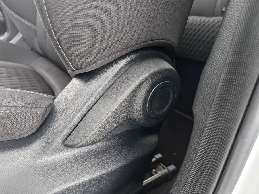 ام جي 5 STD 2023 