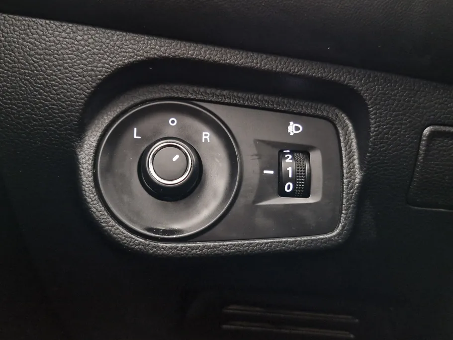 ام جي 5 STD 2023 