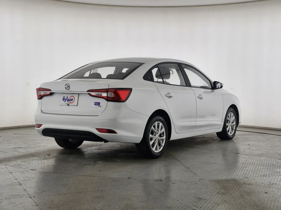 ام جي 5 STD 2023 