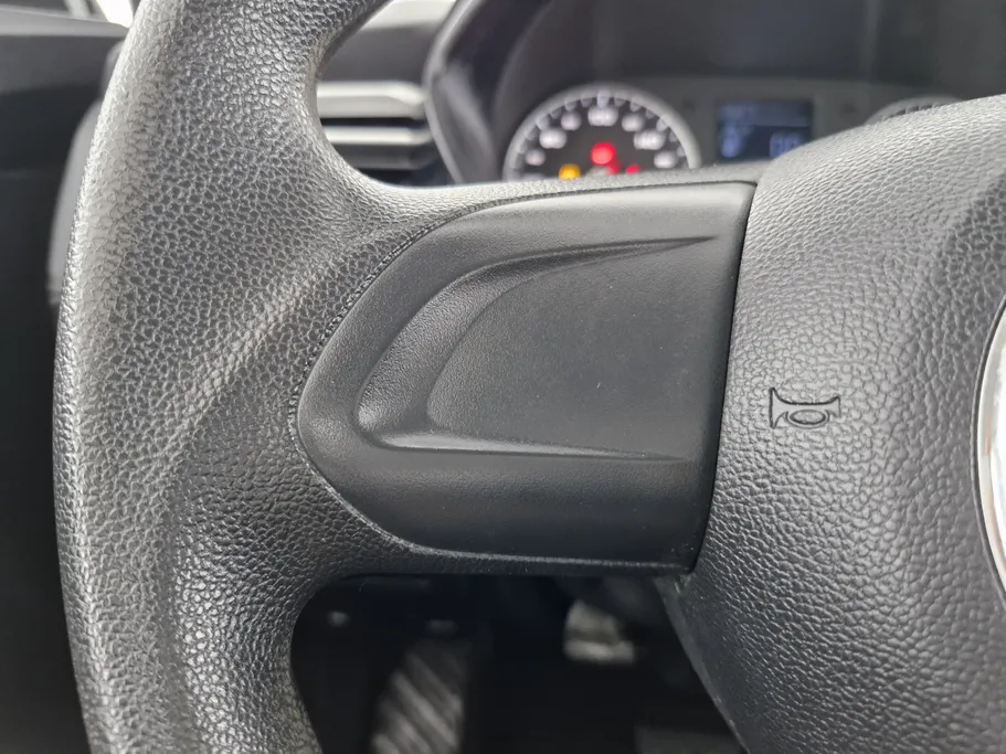 ام جي 5 STD 2023 