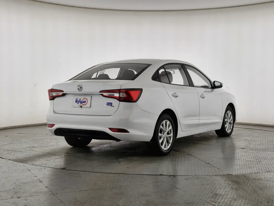 ام جي 5 STD 2023 