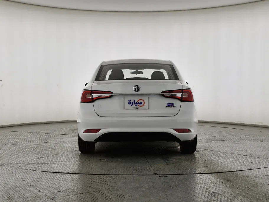 ام جي 5 STD 2023 