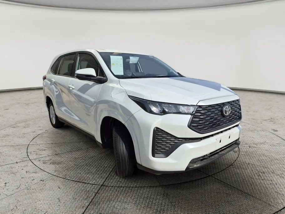 تويوتا اينوفا GL 2025 