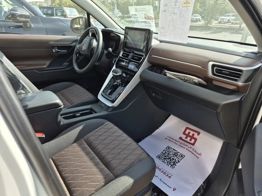 تويوتا اينوفا GL 2025 