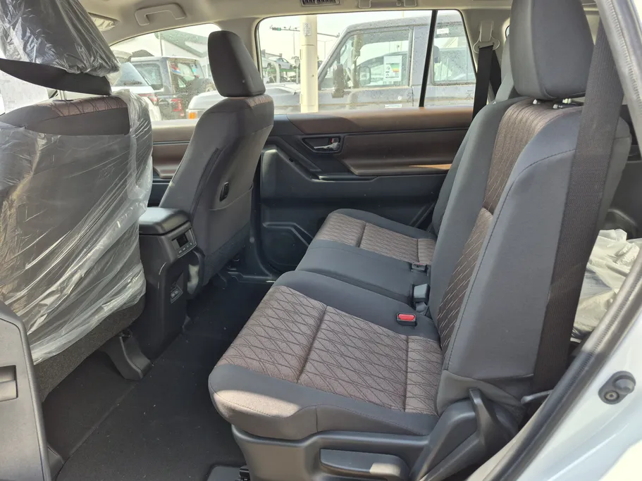 تويوتا اينوفا GL 2025 