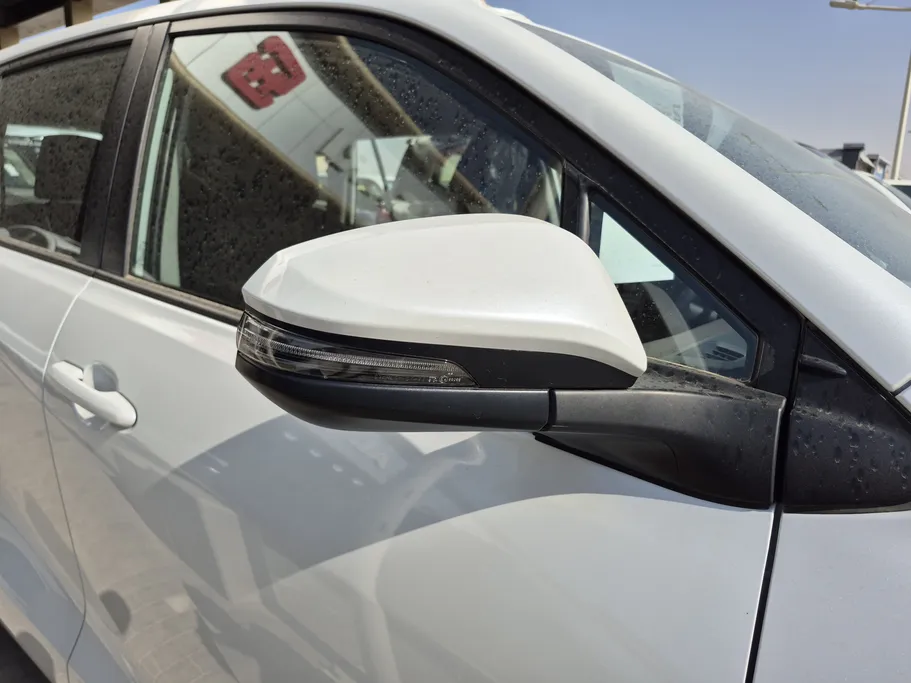 تويوتا اينوفا GL 2025 